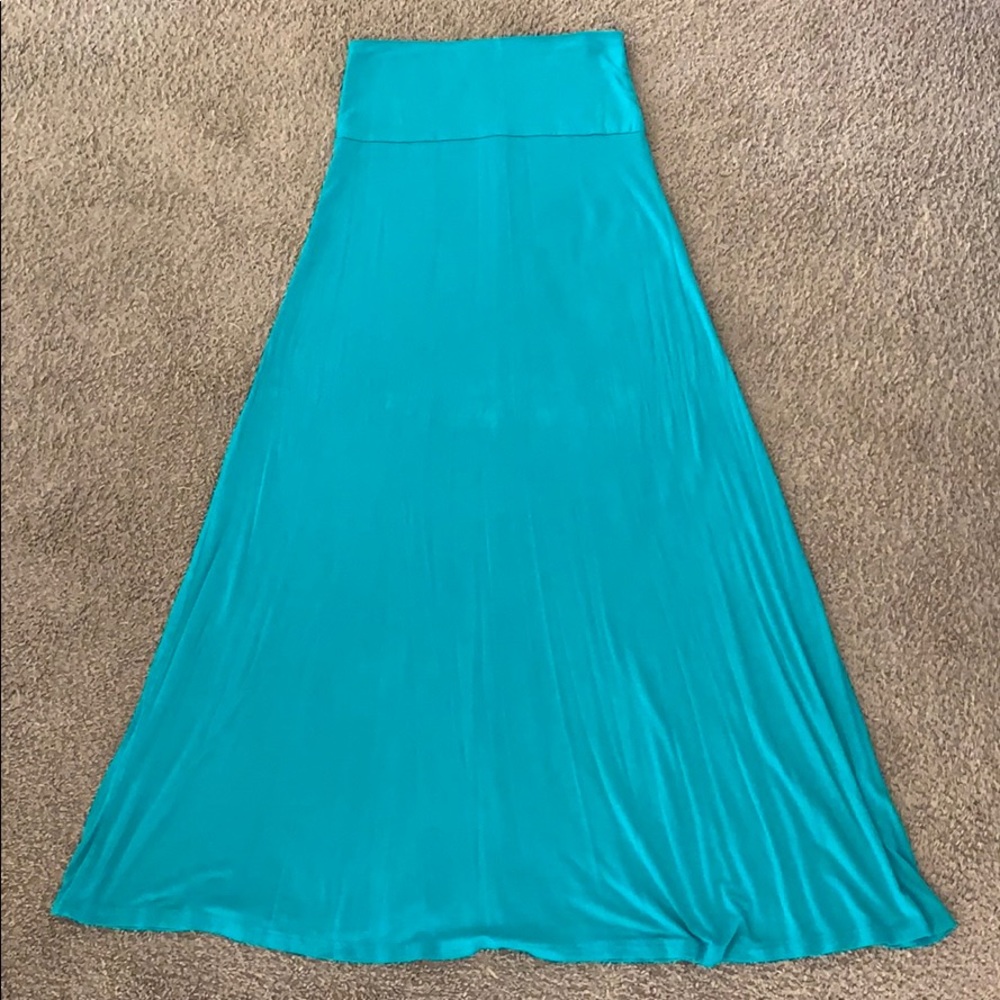 Green High-Waist Maxi Skirt